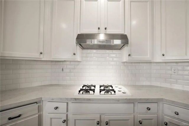 30840 Point Woods Court, Temecula, CA 92591