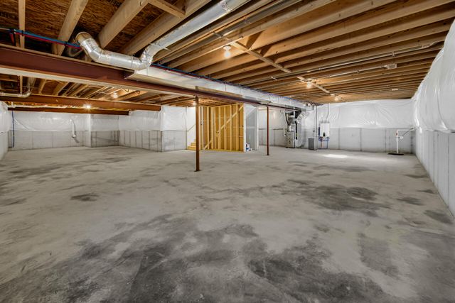 498 Magnolia Lane, Chesterton, IN 46304