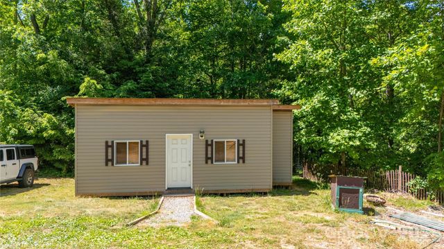 47 Johnson Drive, Marion, NC 28752