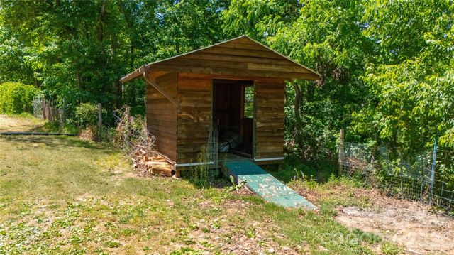 47 Johnson Drive, Marion, NC 28752