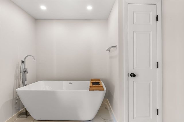 119 Marshall St 119, Revere, MA 02151