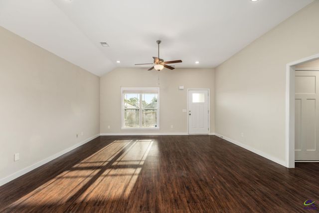 126 Jaybee Drive, Warner Robins, GA 31088