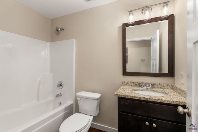 126 Jaybee Drive, Warner Robins, GA 31088