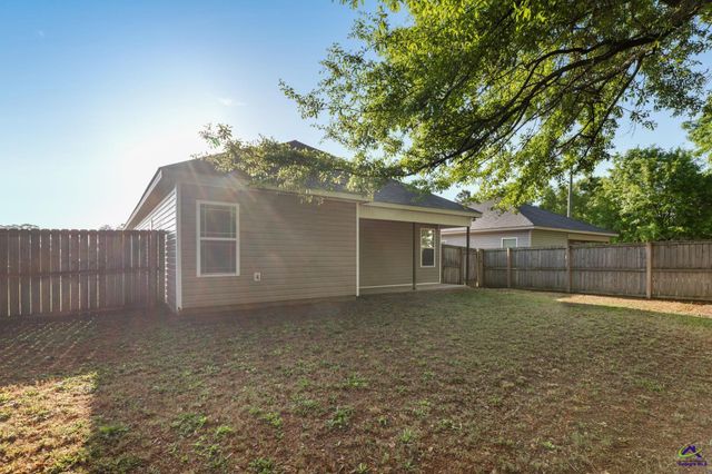 126 Jaybee Drive, Warner Robins, GA 31088