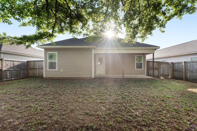 126 Jaybee Drive, Warner Robins, GA 31088