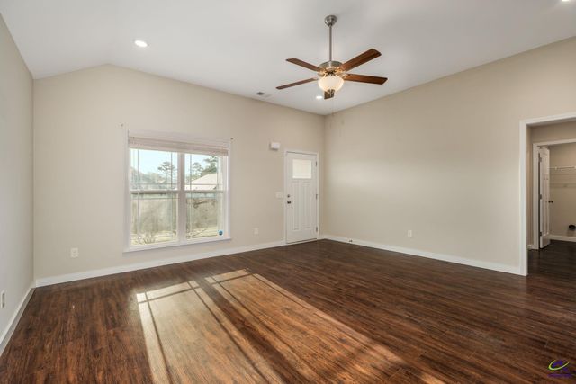 126 Jaybee Drive, Warner Robins, GA 31088