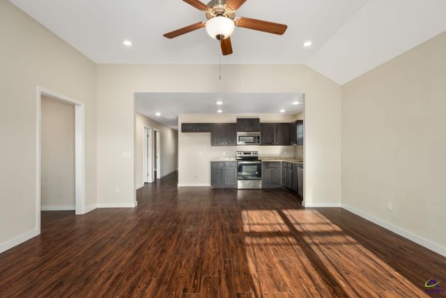 126 Jaybee Drive, Warner Robins, GA 31088