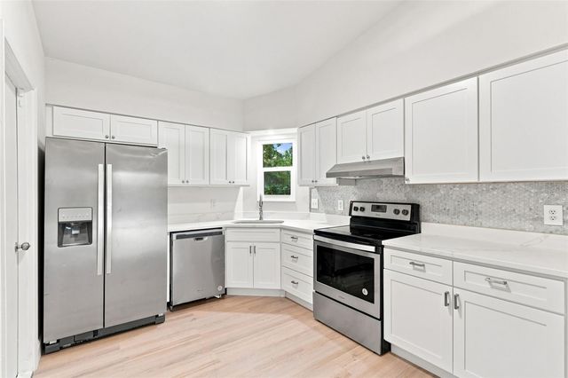 723 OAK MANOR CIRCLE, Orlando, FL 32825