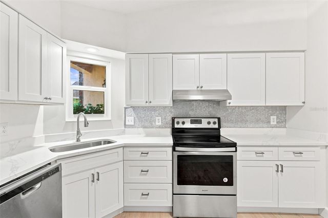 723 OAK MANOR CIRCLE, Orlando, FL 32825