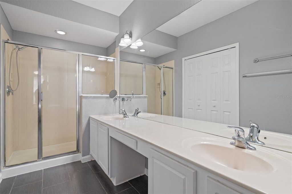 Image 18 of property listing at 2595 METRO SEVILLA DRIVE 103, Orlando, FL 32835