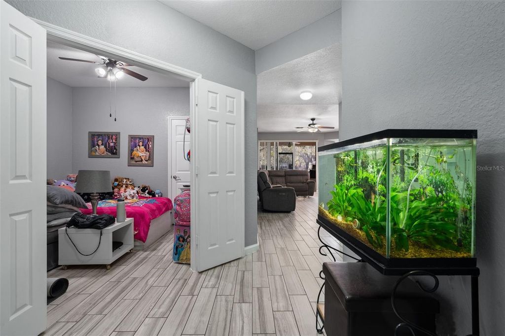 Image 4 of property listing at 2595 METRO SEVILLA DRIVE 103, Orlando, FL 32835