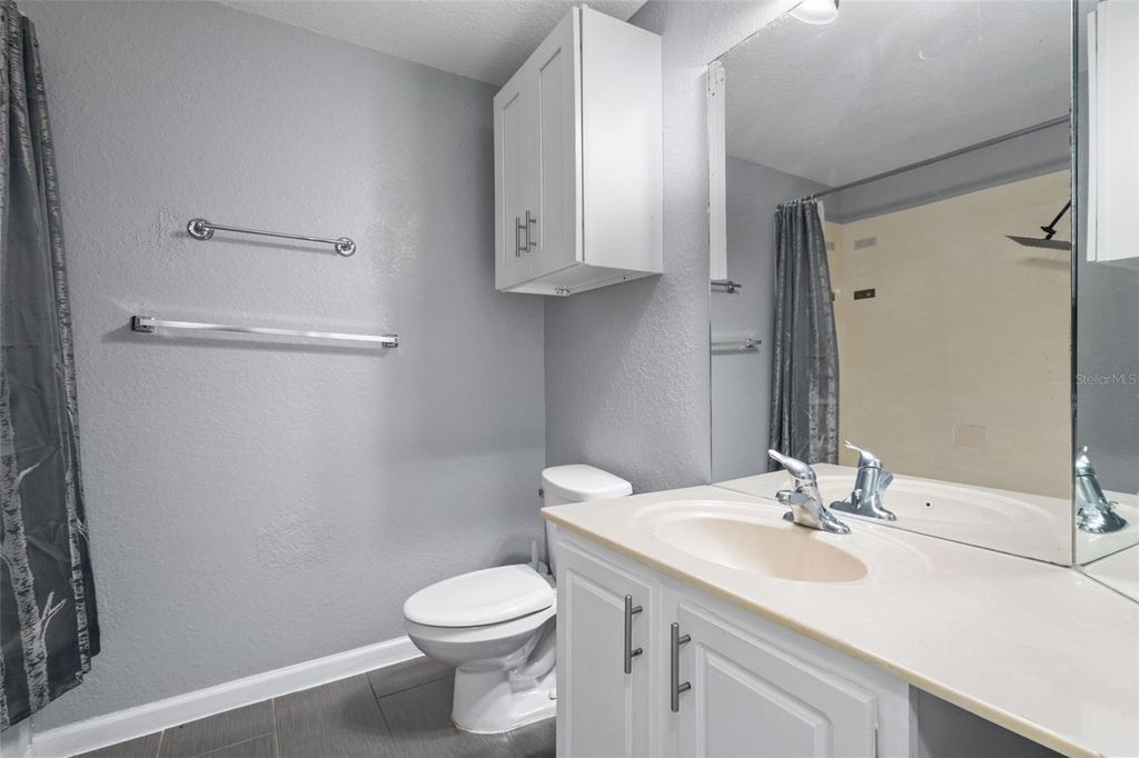 Image 7 of property listing at 2595 METRO SEVILLA DRIVE 103, Orlando, FL 32835