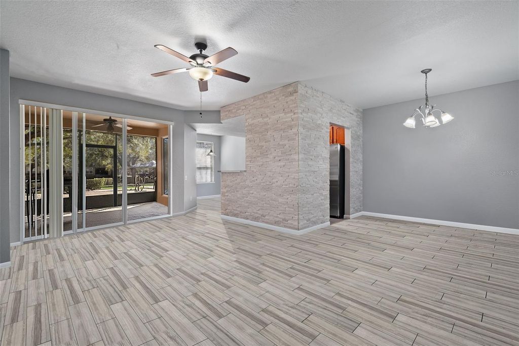 Image 10 of property listing at 2595 METRO SEVILLA DRIVE 103, Orlando, FL 32835