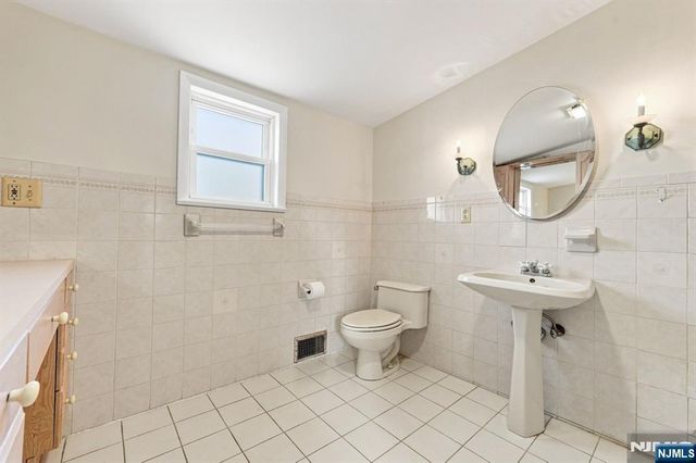 114 Melrose Avenue, North Arlington, NJ 07031
