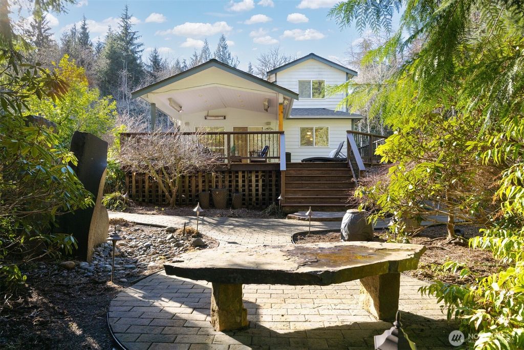 23 Cold Spring Lane, Bellingham, WA 98229