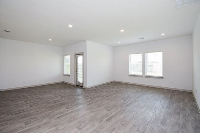 8030 Milam Lane, Rosharon, TX 77583