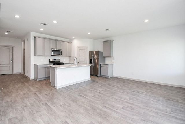 8030 Milam Lane, Rosharon, TX 77583