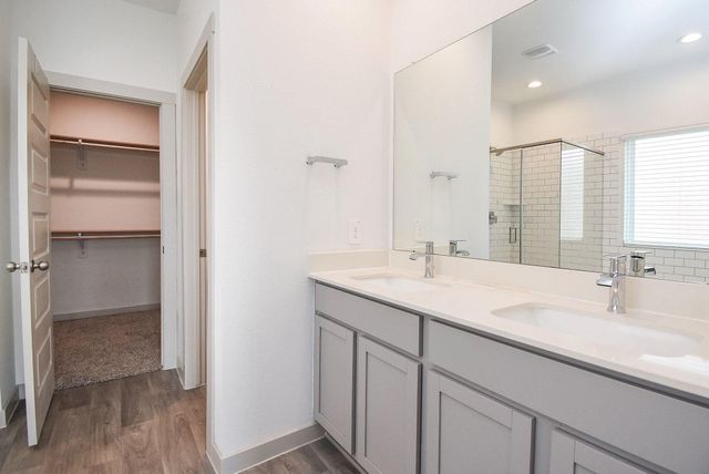 8030 Milam Lane, Rosharon, TX 77583