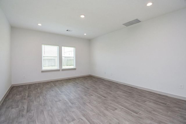 8030 Milam Lane, Rosharon, TX 77583