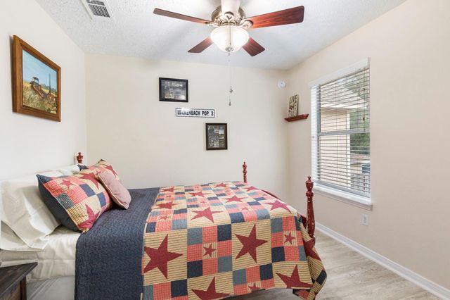 614 Foster Street, Tomball, TX 77375