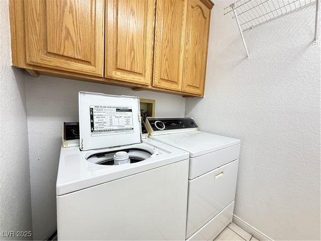 7913 WATERFALLS Avenue, Las Vegas, NV 89128