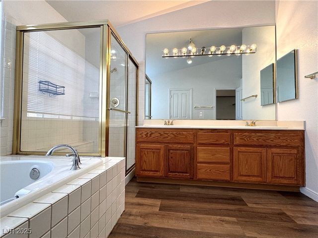 7913 WATERFALLS Avenue, Las Vegas, NV 89128