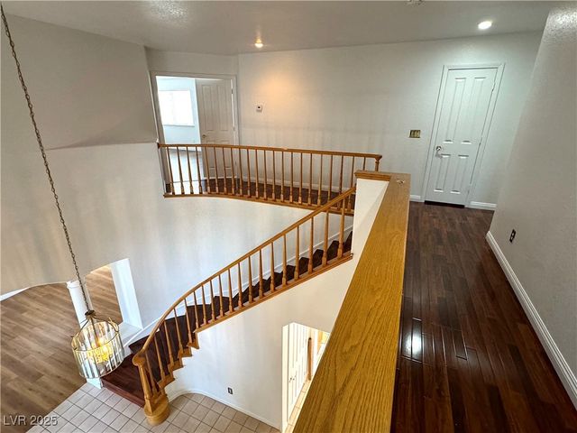 7913 WATERFALLS Avenue, Las Vegas, NV 89128