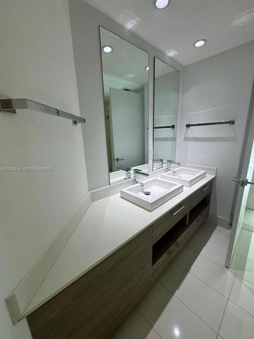 1300 S Miami Ave 4001, Miami, FL 33130