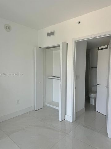 1300 S Miami Ave 4001, Miami, FL 33130