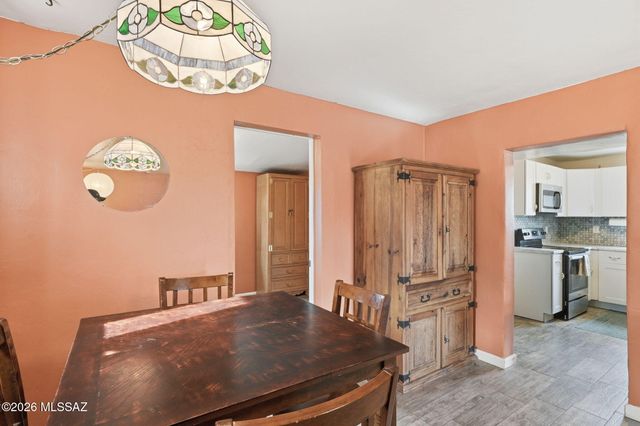 1337 W El Rio Drive, Tucson, AZ 85745