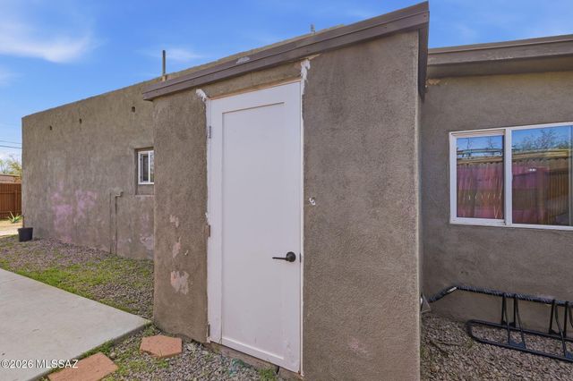 1337 W El Rio Drive, Tucson, AZ 85745