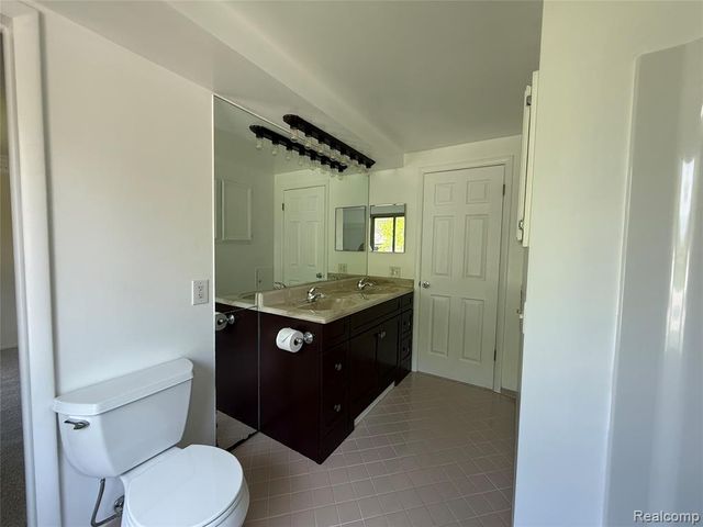 45429 Brunswick Drive, Canton, MI 48187