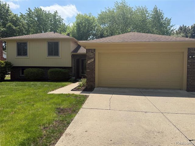 45429 Brunswick Drive, Canton, MI 48187