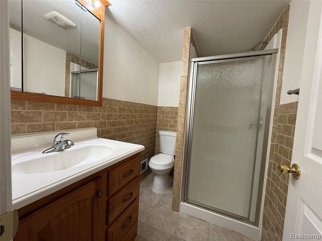 45429 Brunswick Drive, Canton, MI 48187
