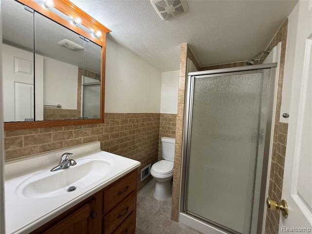 45429 Brunswick Drive, Canton, MI 48187