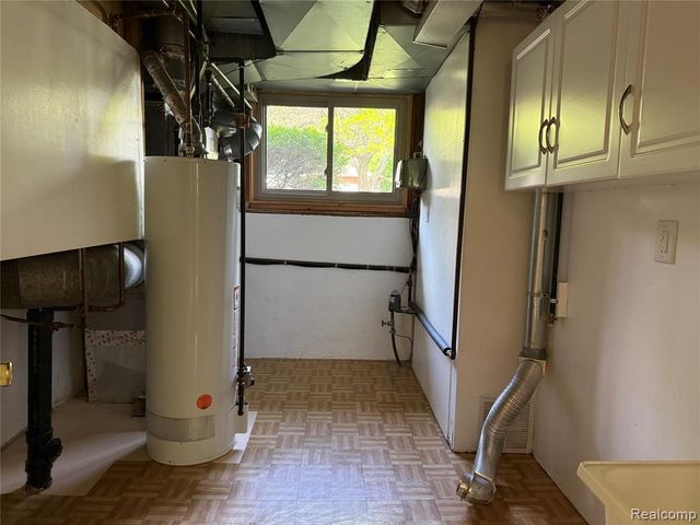 45429 Brunswick Drive, Canton, MI 48187