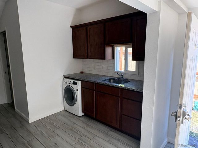 985 Xavier St, Denver, CO 80204