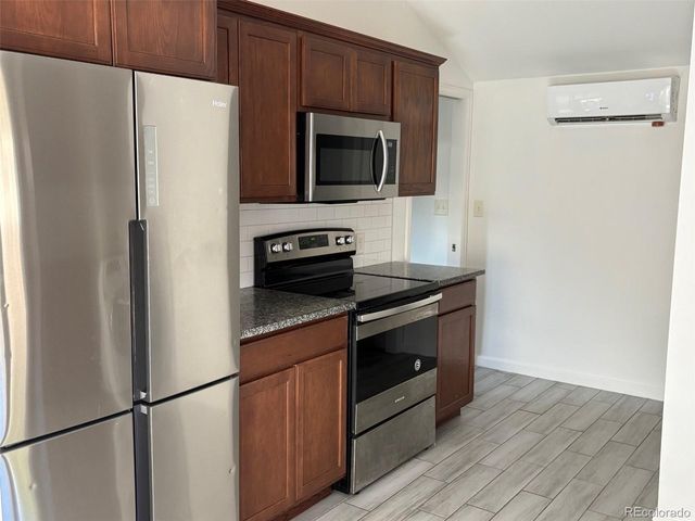 985 Xavier St, Denver, CO 80204