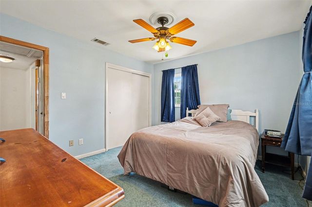 7815 N WOODLYNNE AVENUE, Tampa, FL 33614