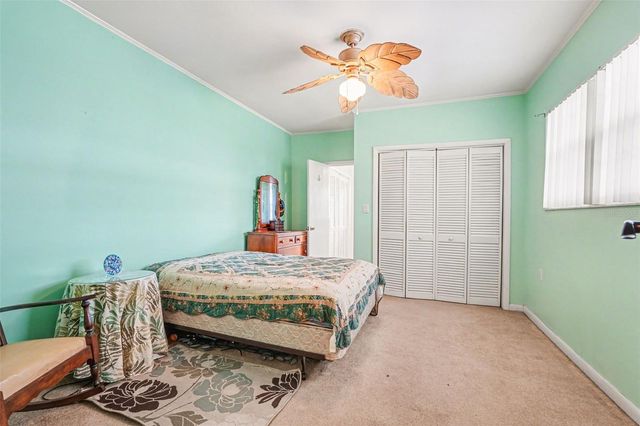 7815 N WOODLYNNE AVENUE, Tampa, FL 33614