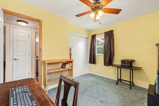 7815 N WOODLYNNE AVENUE, Tampa, FL 33614