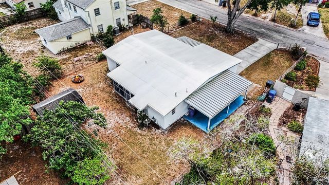 7815 N WOODLYNNE AVENUE, Tampa, FL 33614