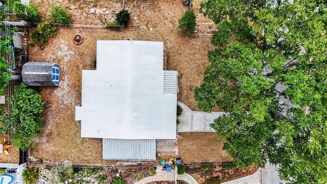 7815 N WOODLYNNE AVENUE, Tampa, FL 33614