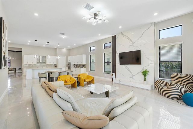 9245 W Parkland Bay Trail, Parkland, FL 33076