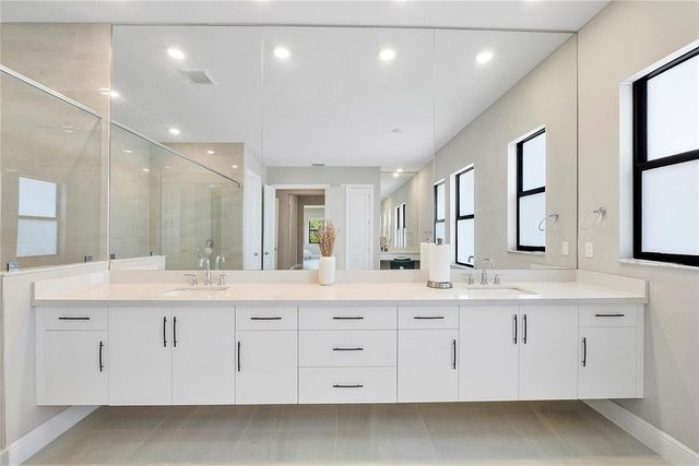 9245 W Parkland Bay Trail, Parkland, FL 33076