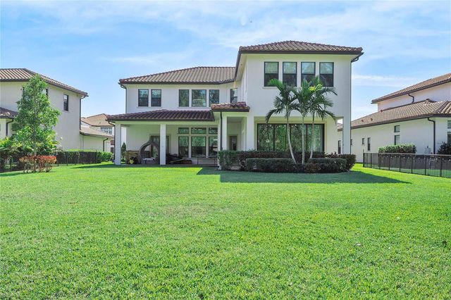 9245 W Parkland Bay Trail, Parkland, FL 33076