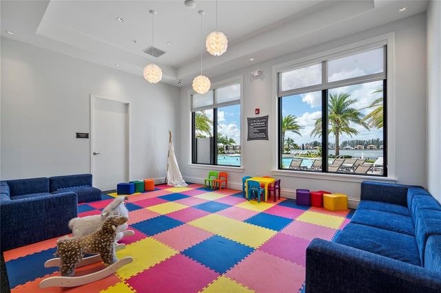 9245 W Parkland Bay Trail, Parkland, FL 33076