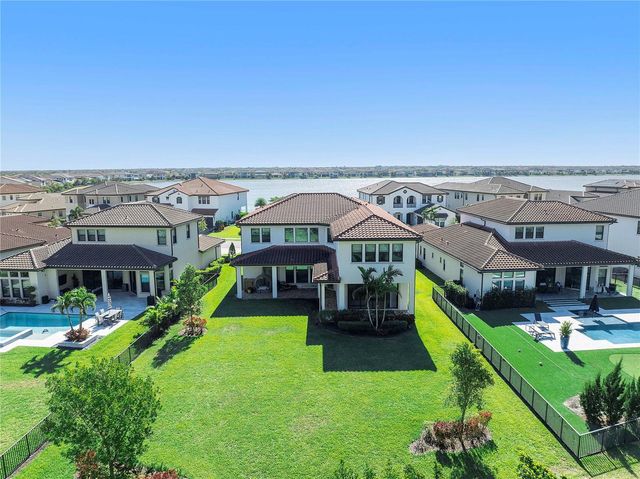 9245 W Parkland Bay Trail, Parkland, FL 33076