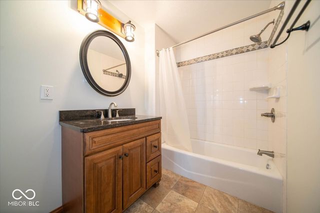 7929 White River Drive, Indianapolis, IN 46240