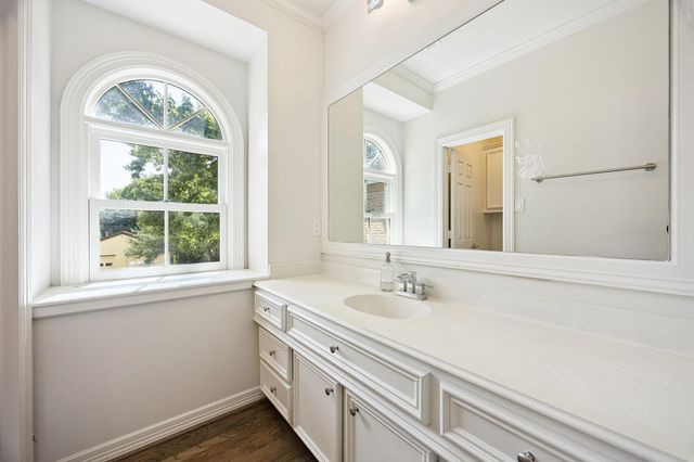 3008 Pittsburg Street, Houston, TX 77005